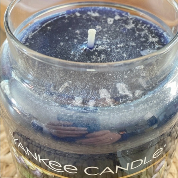 🆕 Yankee Candle Blueberry - Picture 2 of 2